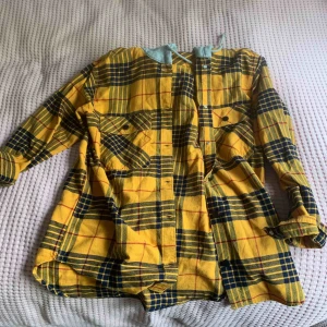  - Använd få gånger. Bra skick. Kan fraktas