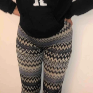  - Jätte sköna tessie byxor. Andvänd fåtal gånger