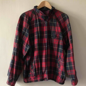  - Tunn jacka perfekt för sommarkvällar. Vintage. 