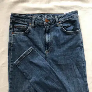 Ljusblåa skinny jeans från Cubus, bra kvalité, stretch. 