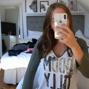  - Odd Molly tröja, nyskick, nypris 800kr