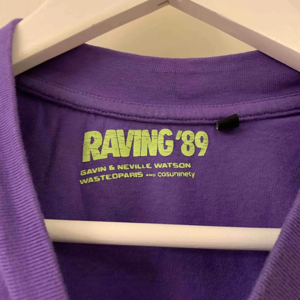 Wasted Paris t-shirt från Raving’89 kollektionen, ganska populär, frakt ingår . T-shirts.