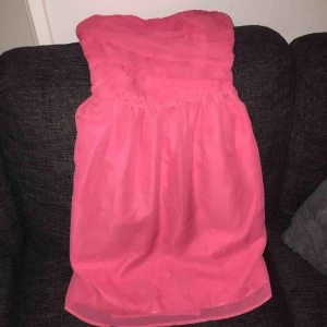  -  Storlek 40 vilket är för stor för mig  helt oanvänd