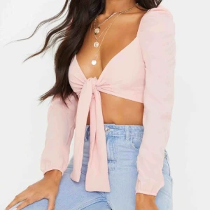  - Helt ny söt topp från PLT, endast testad. Strl xs