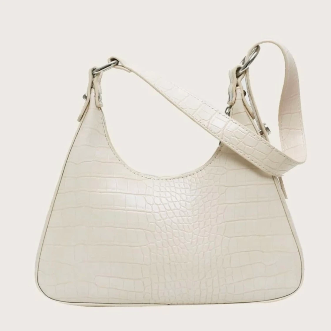 Vit/Créme-färgad väska - 90