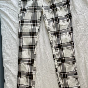 Rutiga kostymbyxor  - Rutiga kostymbyxor