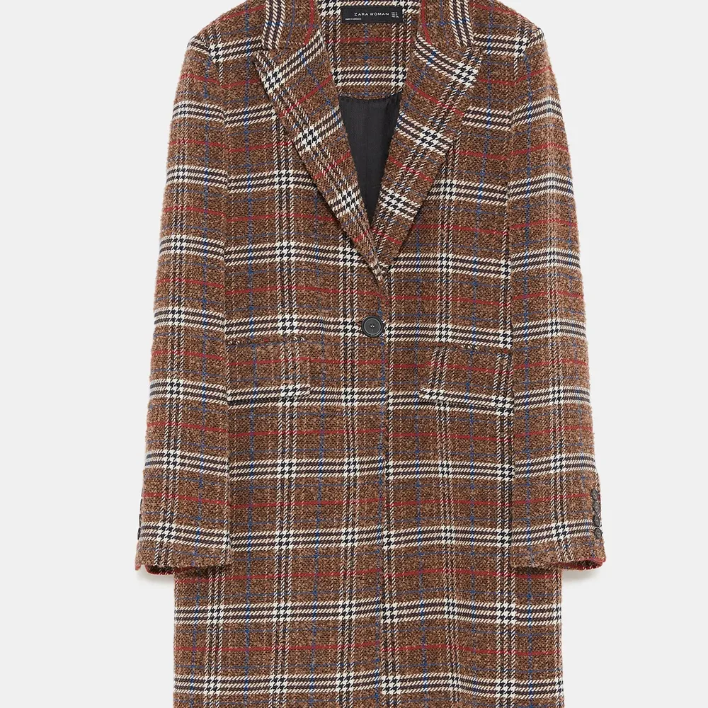 Zara checked coat.  Size: small Pick up available in Kungsholmen.  Please check out my other items! :) https://www.tradera.com/profile/items/5023393/Skyllar  Payment is due within 2 days. Jackor.