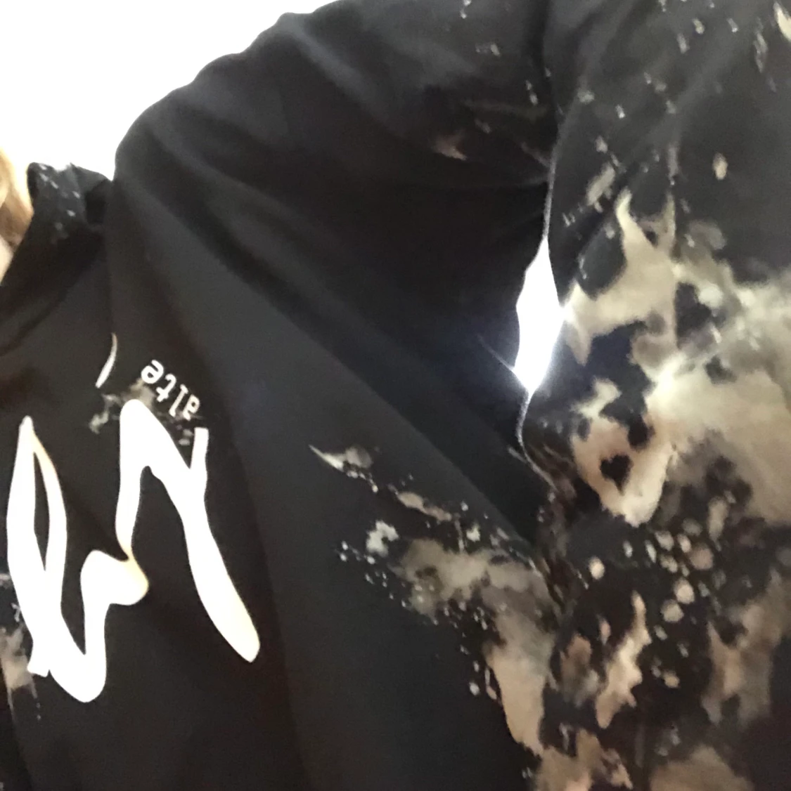 Byhjalhe Hoodie - 91