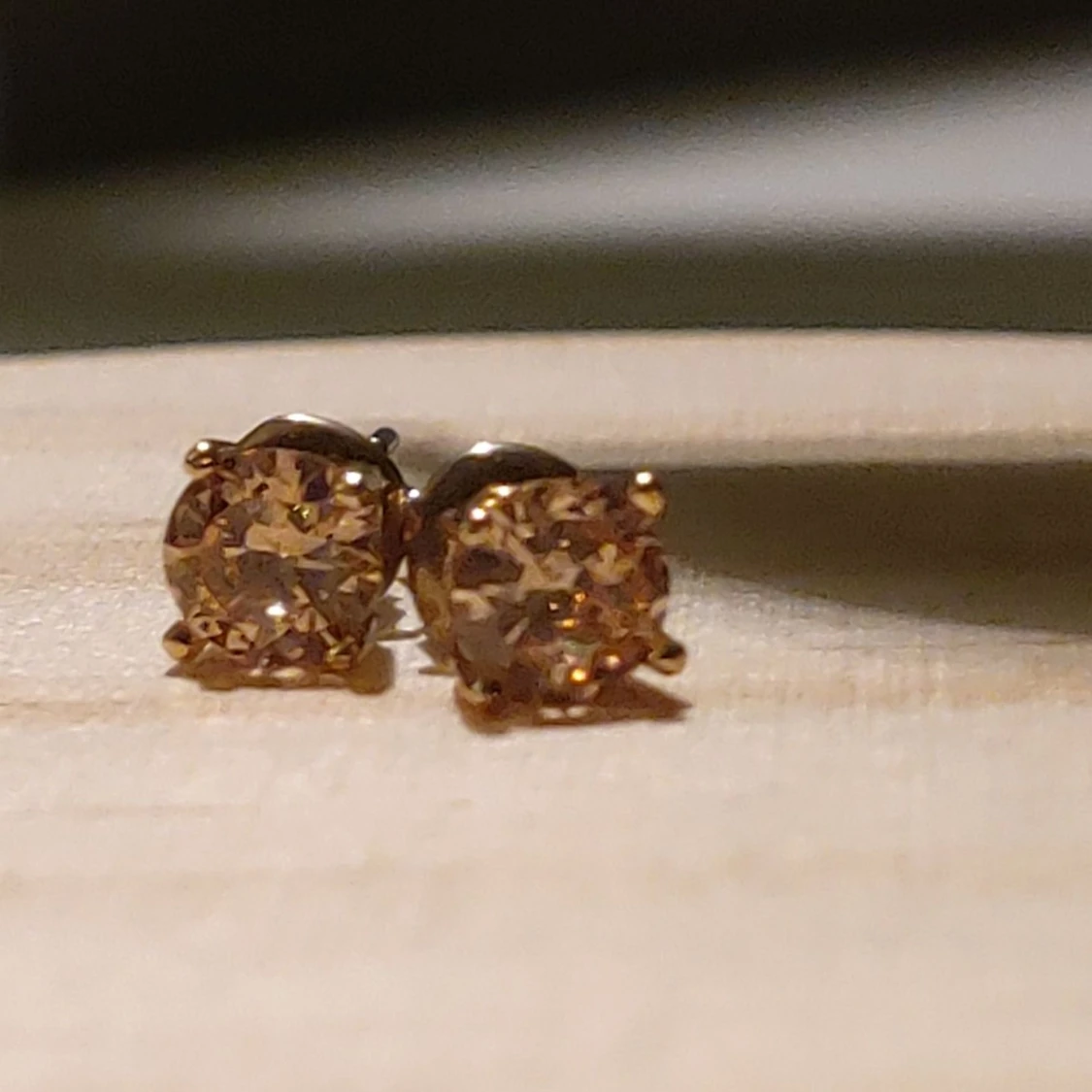 Två väldigt fina örhängen - 90