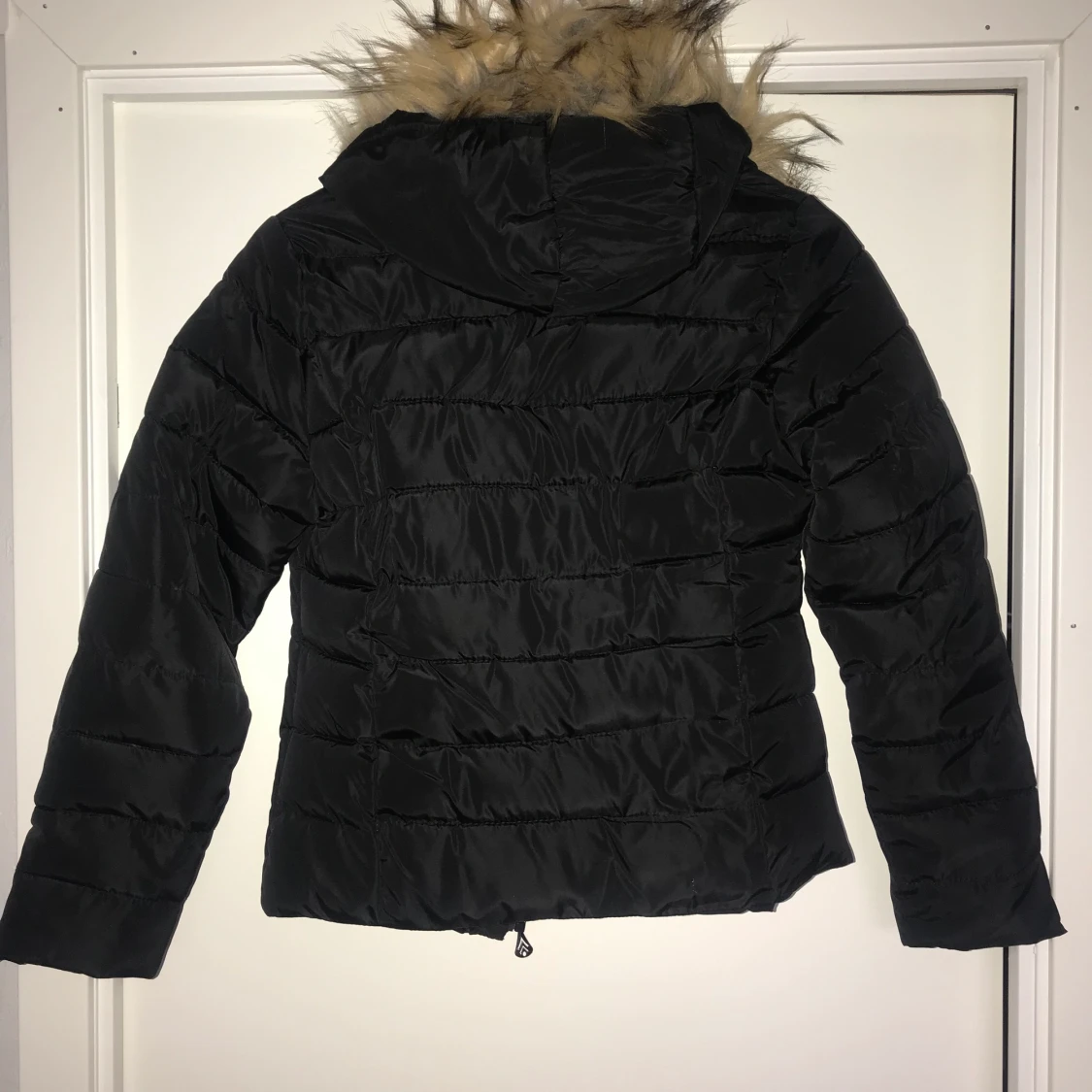 Svart vinterjacka  - 90
