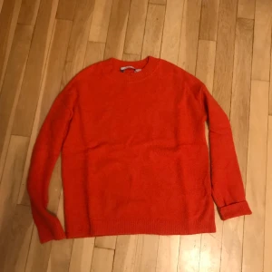 &Other Stories tröj - En fin tröja från &Other Stories i storlek S