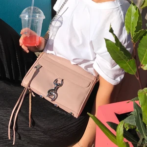 Rebecca minkoff - Jättefin Rebecca minkoff väska, knappt använd! 