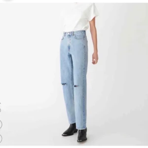 Jeans - Säljer mina Carin Wester jeans som är så himla snygga! Dom är i väldigt bra skick och älskar färgen på dom🧚🏼🧚🏼buda i kommentarerna!