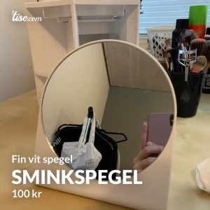 Fin sminkspegel - Fin vit sminkspegel med runt glas. Nästan aldrig använd då ja har en annan, lite skitig bak av smink men inte som man lägger märke till. 70kr+frakt, annars diskuterat vi priset i dm☺️