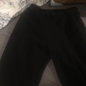 Ett par kostym byxor  - Ett par kostym byxor från H&M