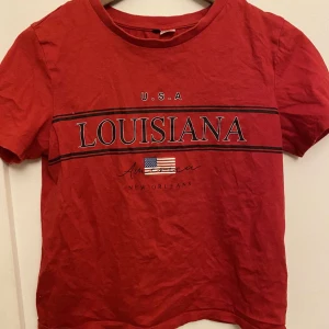 En röd tröja från h&m! - Helt nytt skick! 