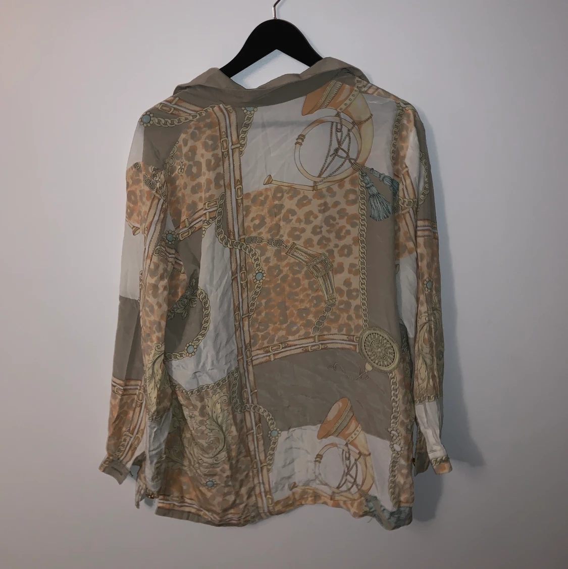 Flummig skjorta/blus - 90