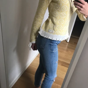 Odd Molly  - Säljer jättefin topp från Odd Molly, nyskick. Strl 0 (xs)  Kan mötas i Göteborg eller skicka, isåfall står köparen för frakten.