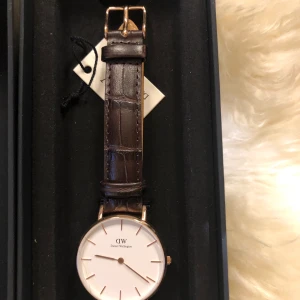 Daniel Wellington klocka - Helt ny aldrig använd. Nypris 1700kr