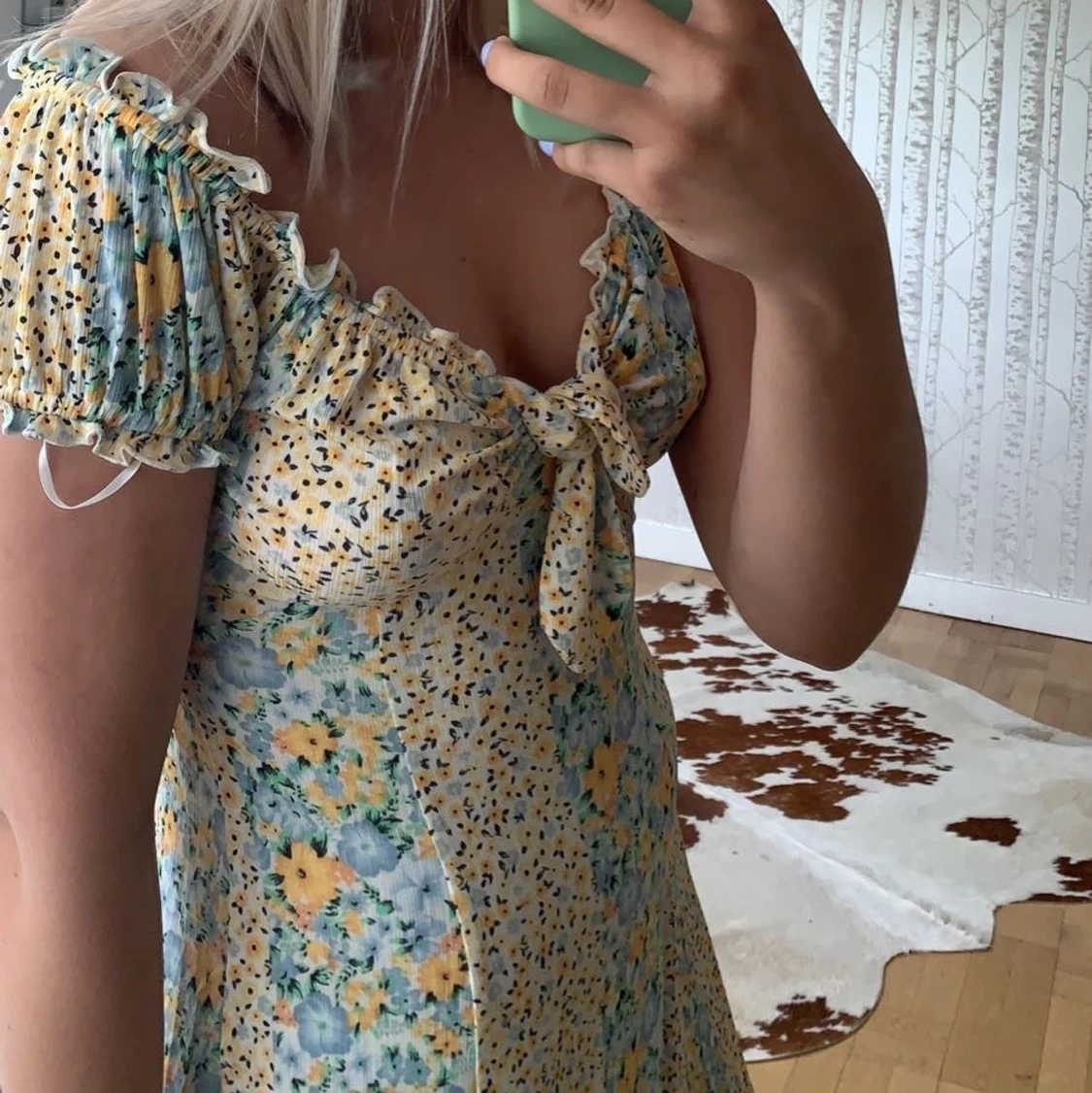 Blommig klänning  - 90