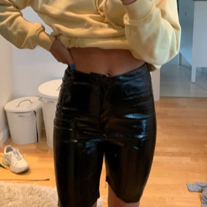 Supercoola cykelbyxor - Lackshorts som är väldigt sköna och supersnygga!!!