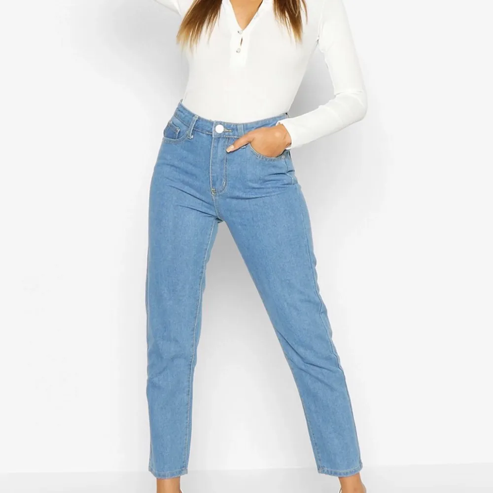 Helt oanvända jeans i båda storlek 36. Jeans & Byxor.