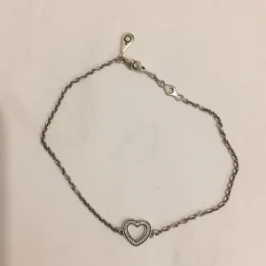 Pandora armband - Äkta Pandora armband, cirka 20cm lång