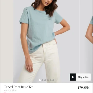 Blå T-shirt  - Blå T-shirt som aldrig kommer till användning, tyvärr. Men den är skön, enkel och snygg. Prislapp är kvar!