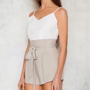 Dm retro - Nypris 500kr, strl Xs. Använd 1 gång, mycket fint skick 🥰🥰