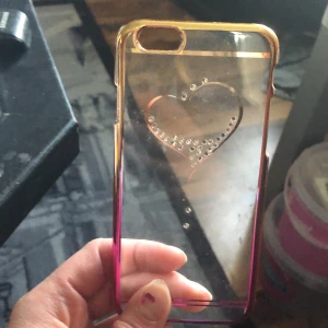 Skal IPhone 6. - Skal till iPhone 6💖 jättefin och glansig ! 