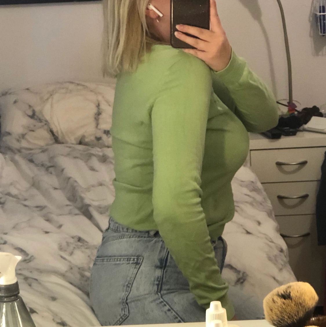 V-ringad tröja i strl M - 90