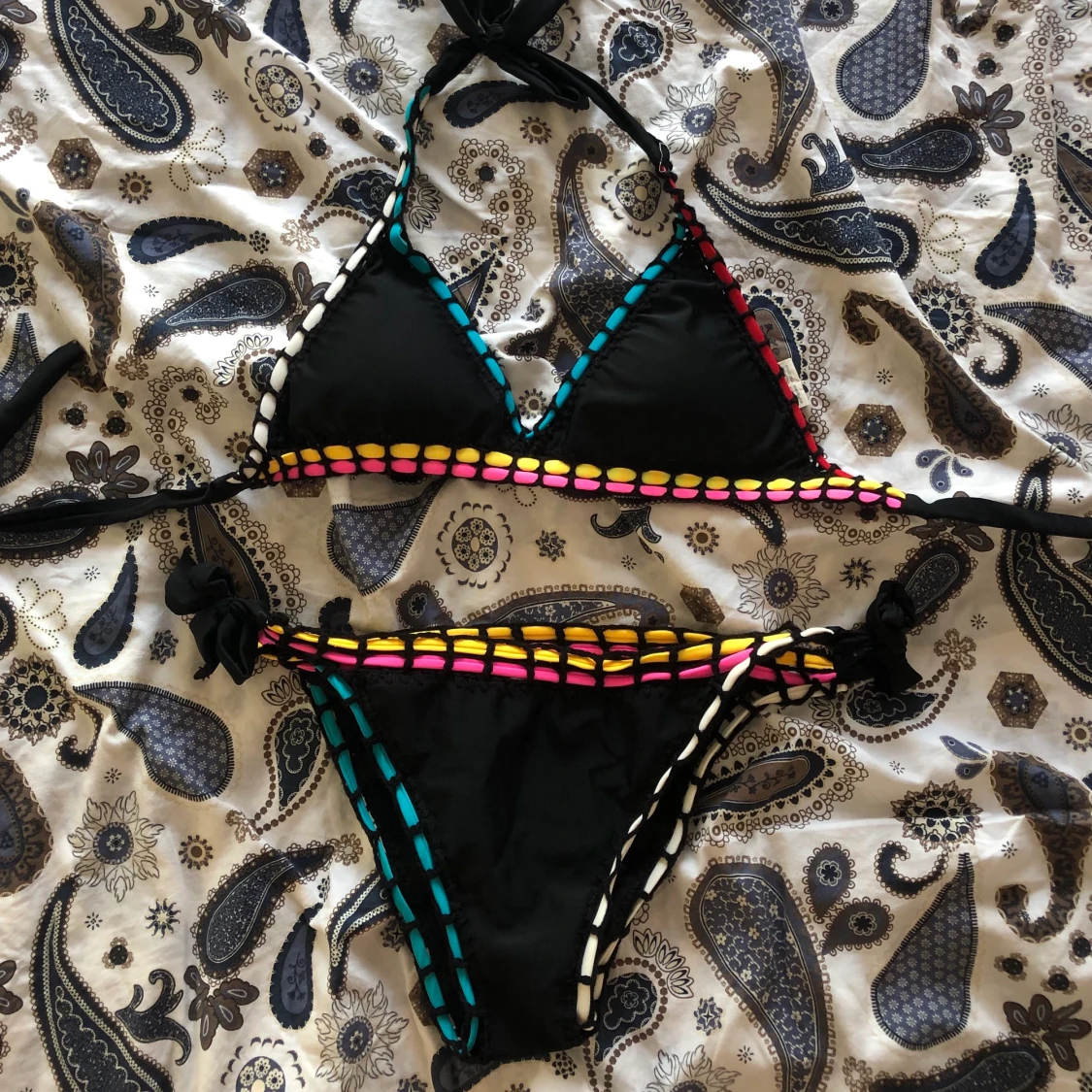 Färgglad bikini