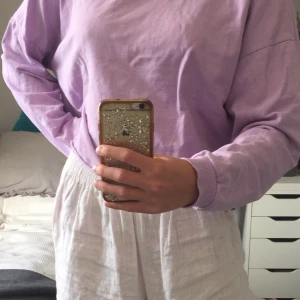 Tröja - Fin lila tröja från nelly. Är använd men fortfarnde fint skick. Frakten ingår i priset✨