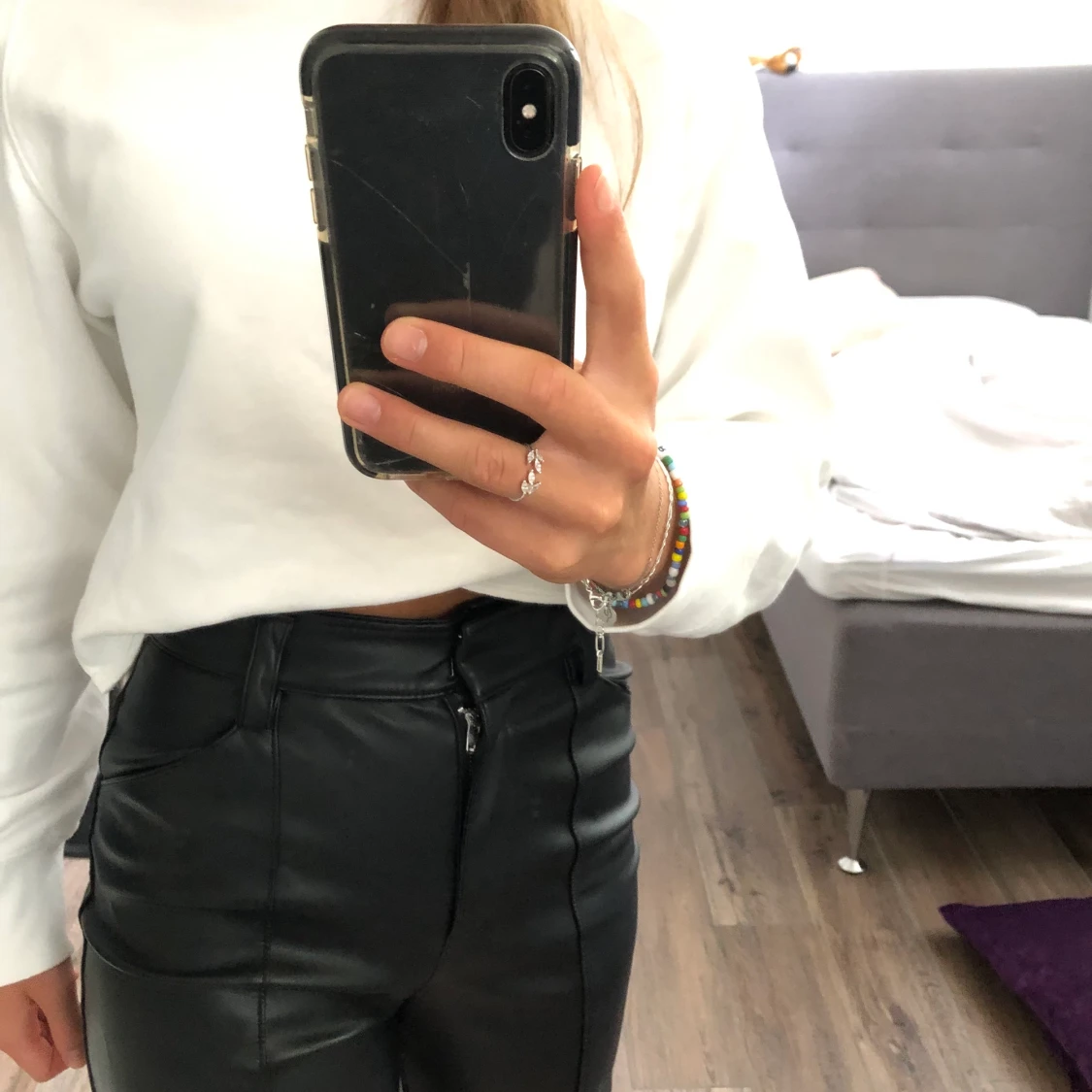 Faux läderbyxor med sömmar framtill - 91