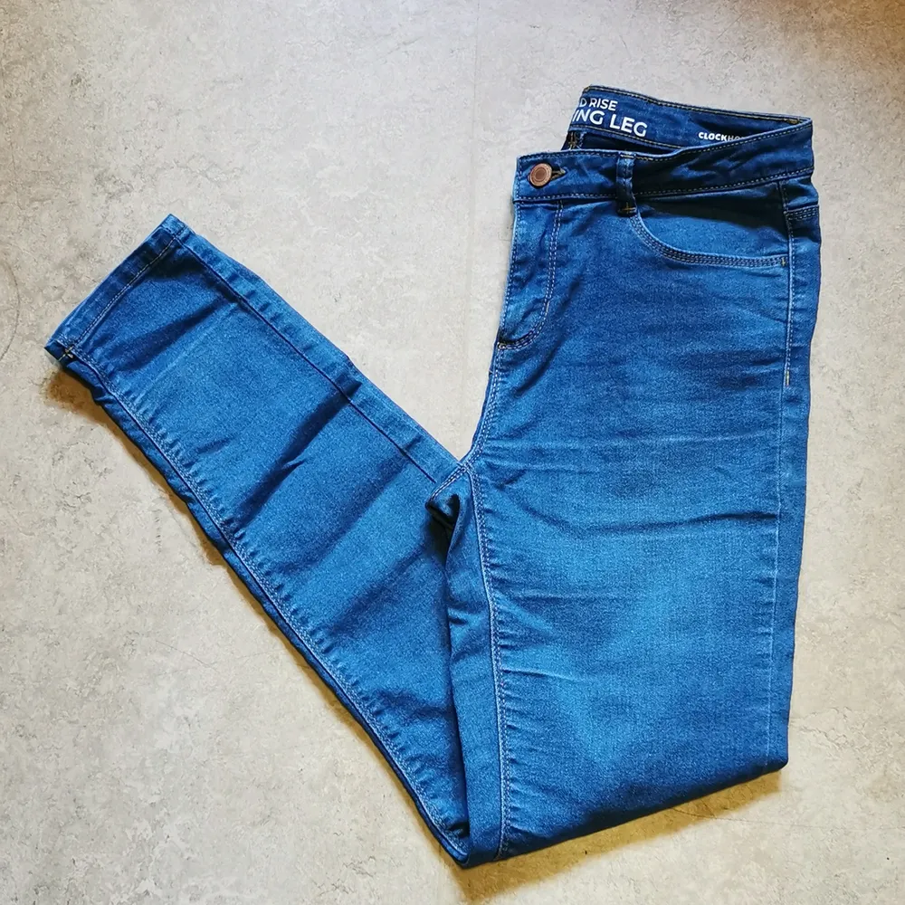 Jean Clockhouse st 38. Mid rise. Jegging leg. Blue. Jeans & Byxor.