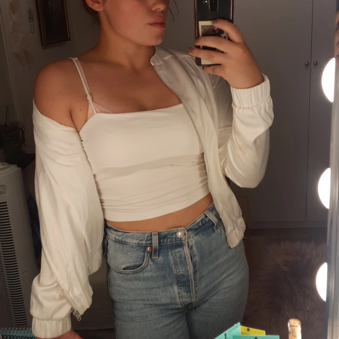 Vit bomberjacka  - 91