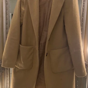 Kappa! - Mysig höstkappa i st 36! Använd några få gånger, 250 ink frakt!😃