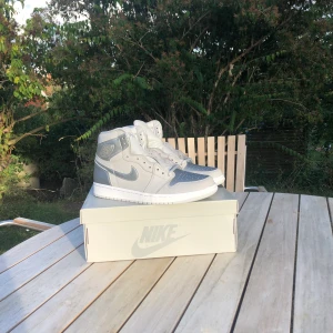 Air jordan 1 high ”tokyo” - Ett par jordan 1 ”tokyo” helt nya