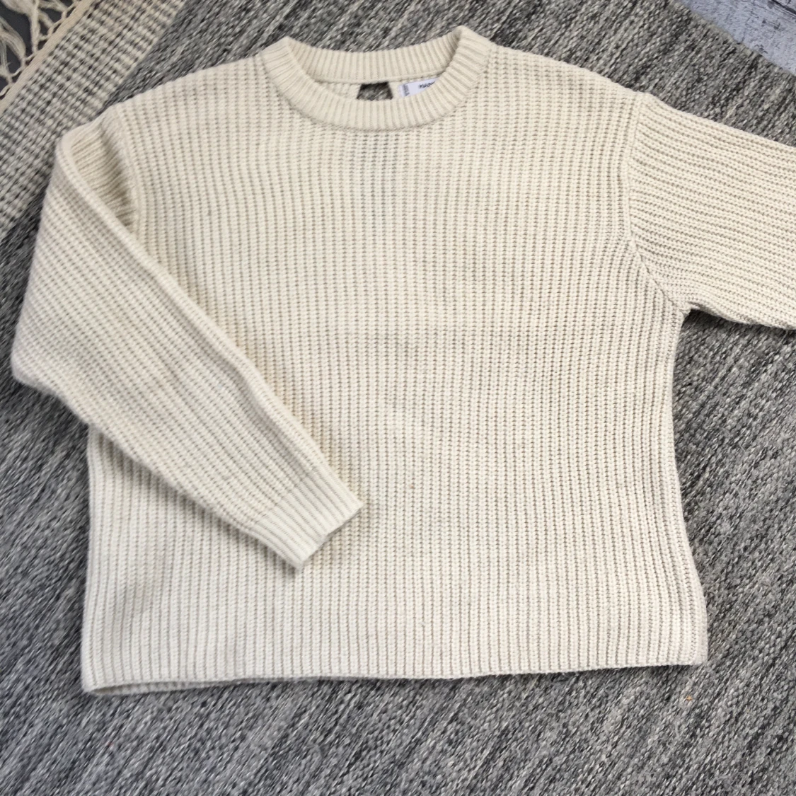 Stickad Tröja  - 90