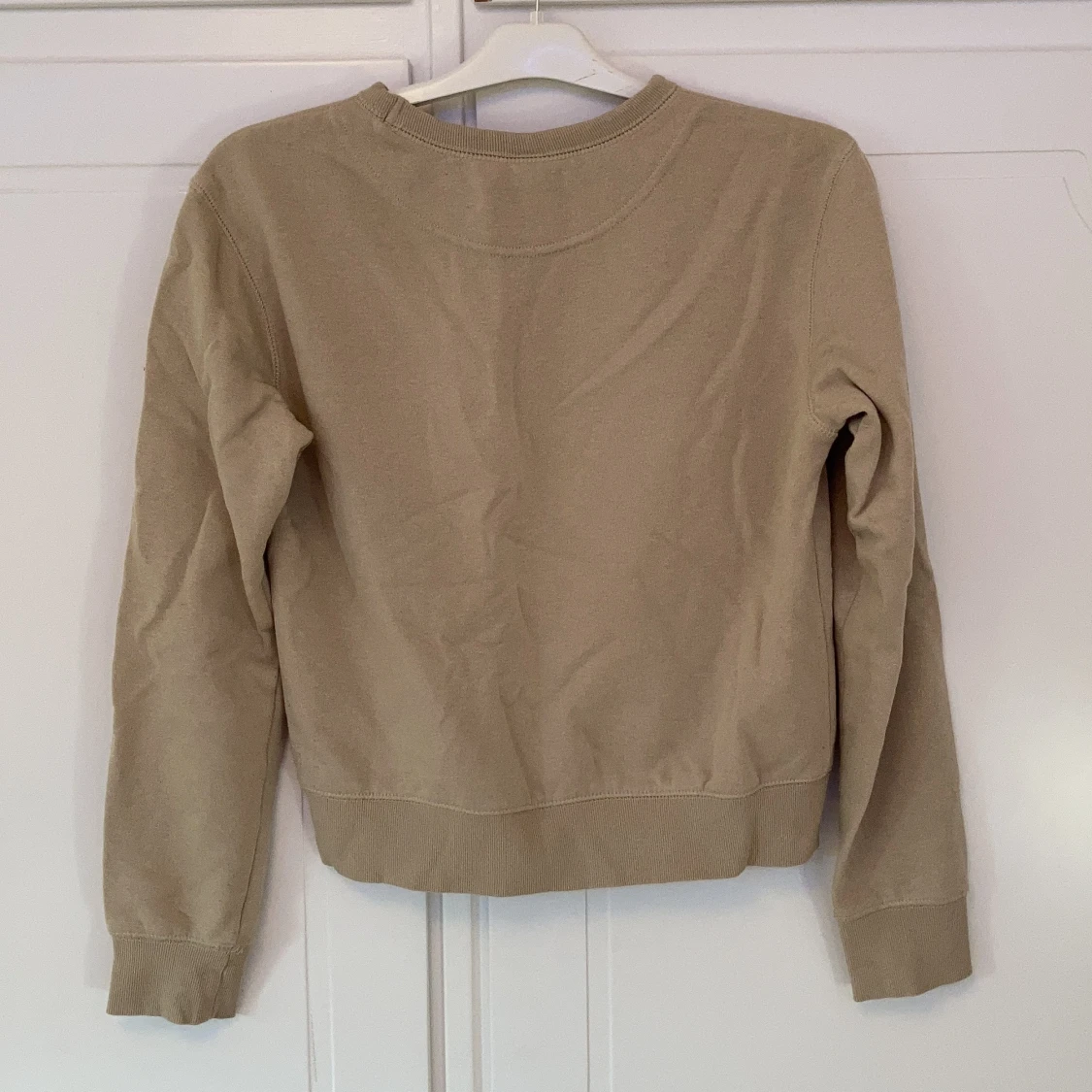 En beige tröja😍💛 - 90