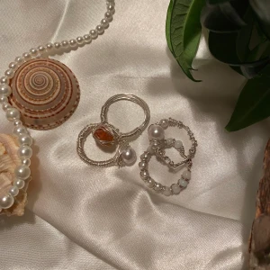 Ringar - Säljer ringar som jag gör själv!! Superfina och kan göra efter olika strorlekar🥰 Skriv gärna om du har frågor✨💕