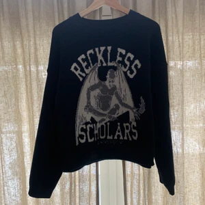 Reckless Scholars - Svart Reckless Scholars tröja. Slutsåld på hemsidan. Pris går att diskutera vid snabb affär
