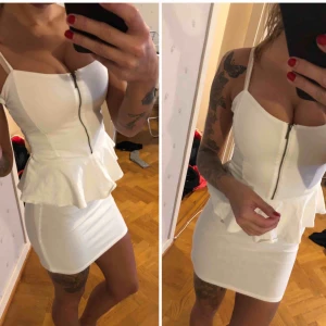  - Klänning i storlek xs