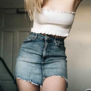  - Så jävla fin jeanskjol från bikbok