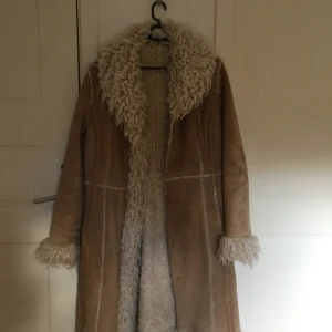  - 60s jacka! Jättefin och varm. Köpt på benhård. Frakt tillkommer 