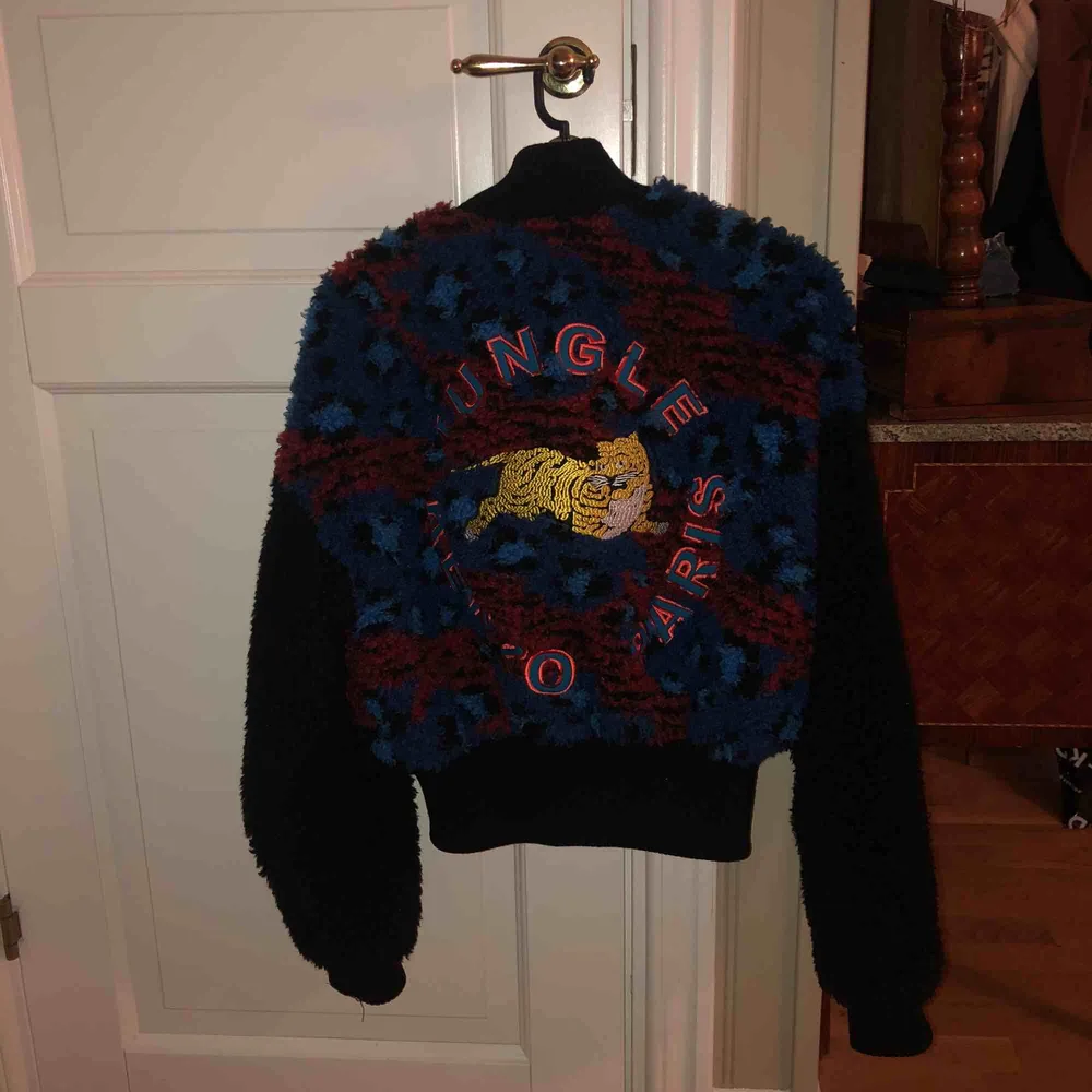 Hm x kenzo jacka super skick Plick Second Hand