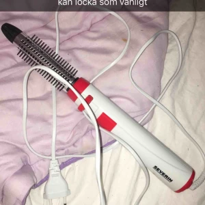  - Använd tre gånger locktång man kan trycka ber piggarna så det blir en vanliglocktång 