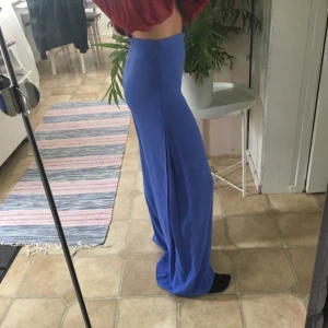  - SÅ snygga byxor! Köpta i en second hand-butik i Prag. 