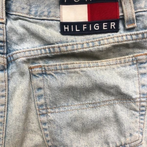 jeansshorts - balla! köpt på beyondretrro för typ 400kr. Knappt använda tho. Storleken är ”M”, men jag skulle säga att L oxå kan ha. 