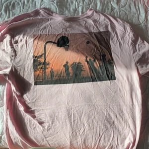 Basic oversized t-shirt - Använd typ aldrig. Frakt ingår 